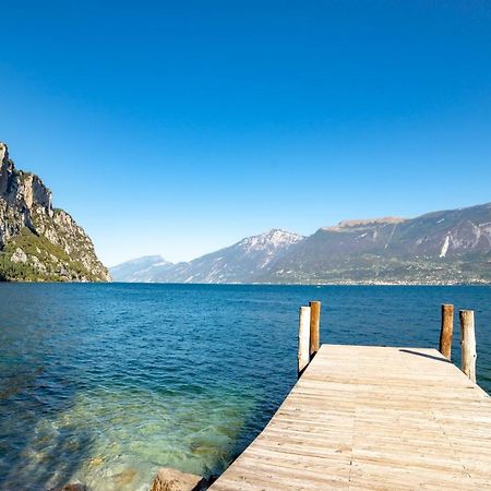 La Gemma Sul Lago Campione del Garda Exterior foto